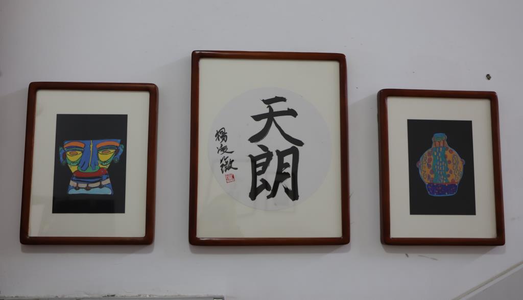 当走廊变身画廊：深圳市向西小学开展校园美育实践活动