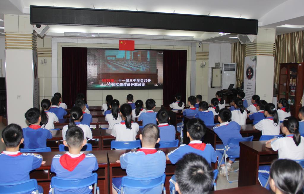 深圳市南湖小学开展校长课堂第十讲