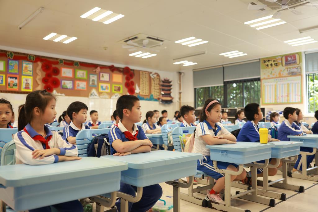 深圳市翠北实验小学第11周主题班会