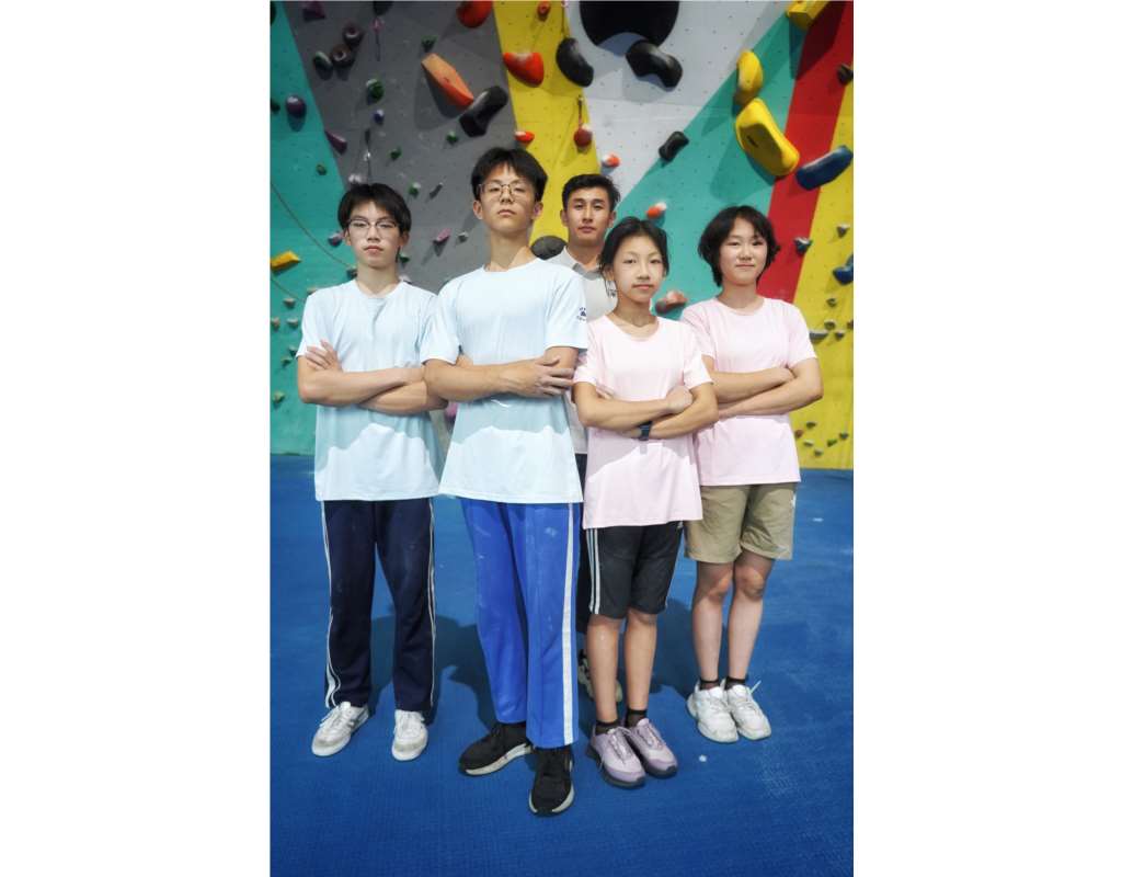松泉学子陈济轩问鼎全国攀岩亚军，强势入围国家队少年预备队