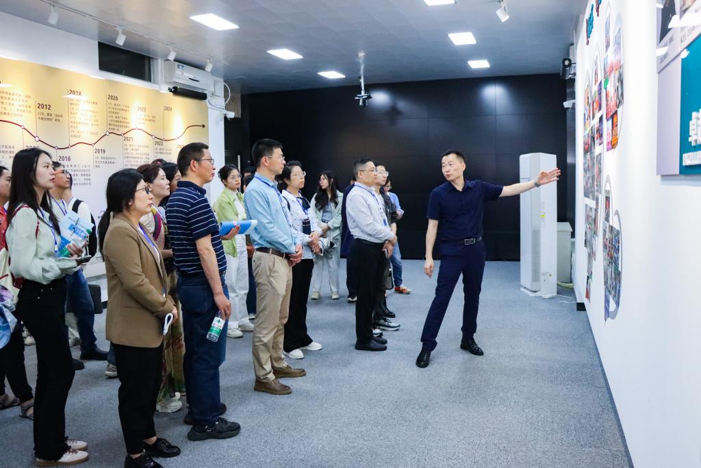 家访“锦”囊在线！金牛区班主任赴翠园文锦解锁协同育人新攻略