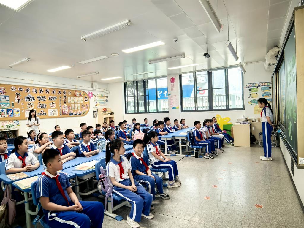 翠北实验小学开展"人类的影响"环保主题实践活动