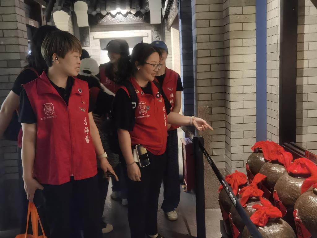 红岭小学·暖心课程｜家校同心，志愿同行