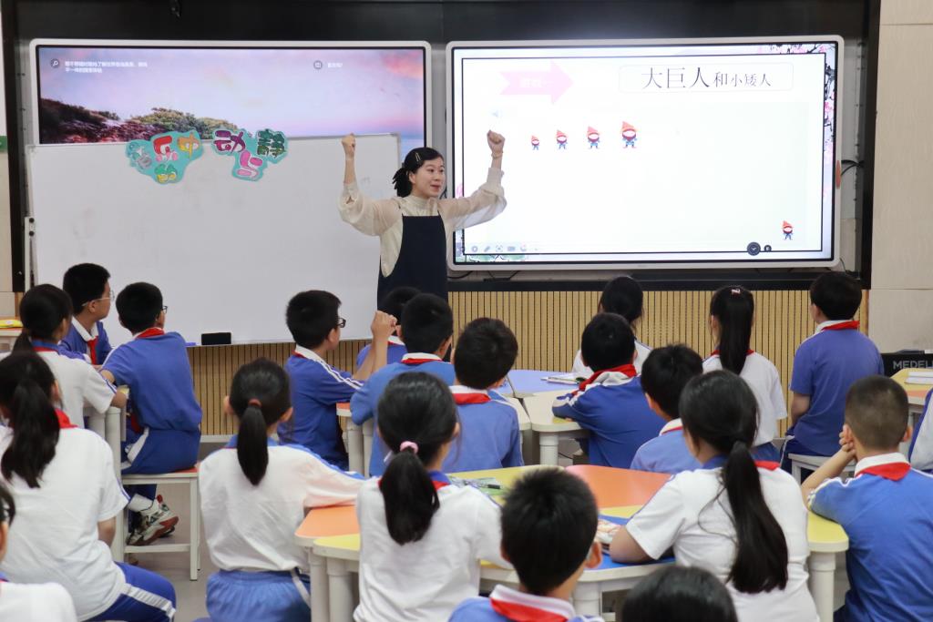 深圳市水库小学音乐科组参加罗湖区音乐学科校际结对教研活动