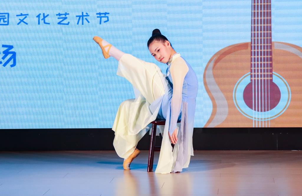 翠园文锦中学“美育一件事”系列活动之第三十四届校园文化艺术节