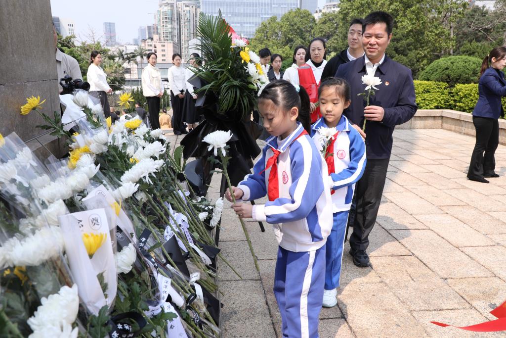 清明祭英烈主题教育