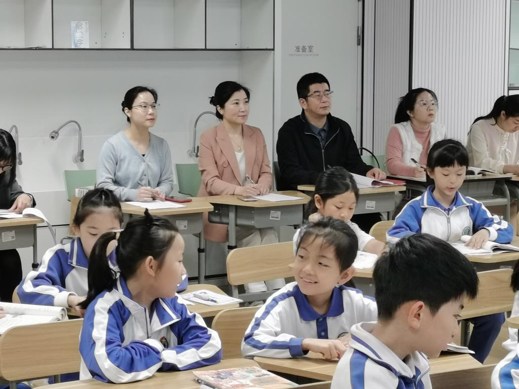罗湖未来学校新教师达标过关视导活动