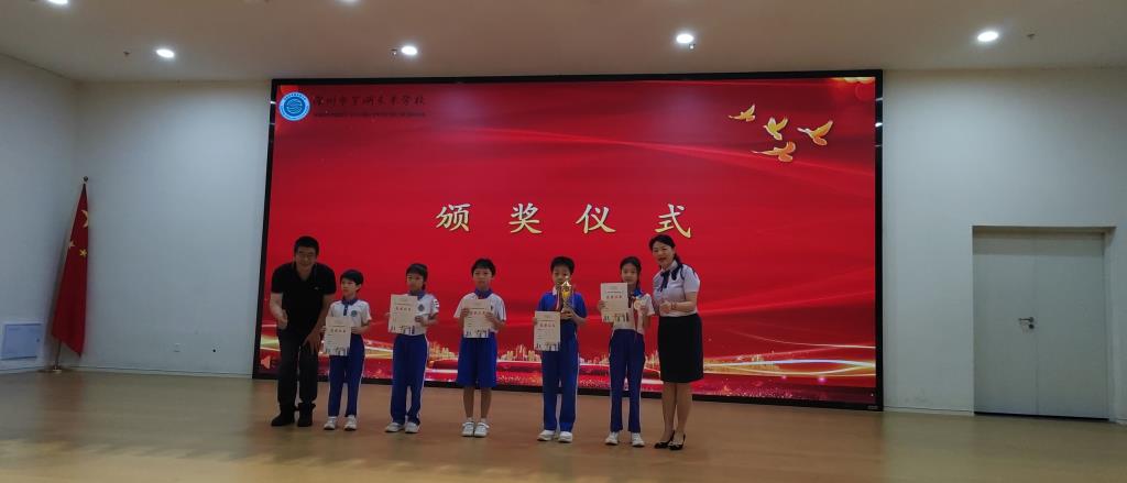 未来学子在2025年罗湖区中小学生乒乓球比赛中闪耀赛场