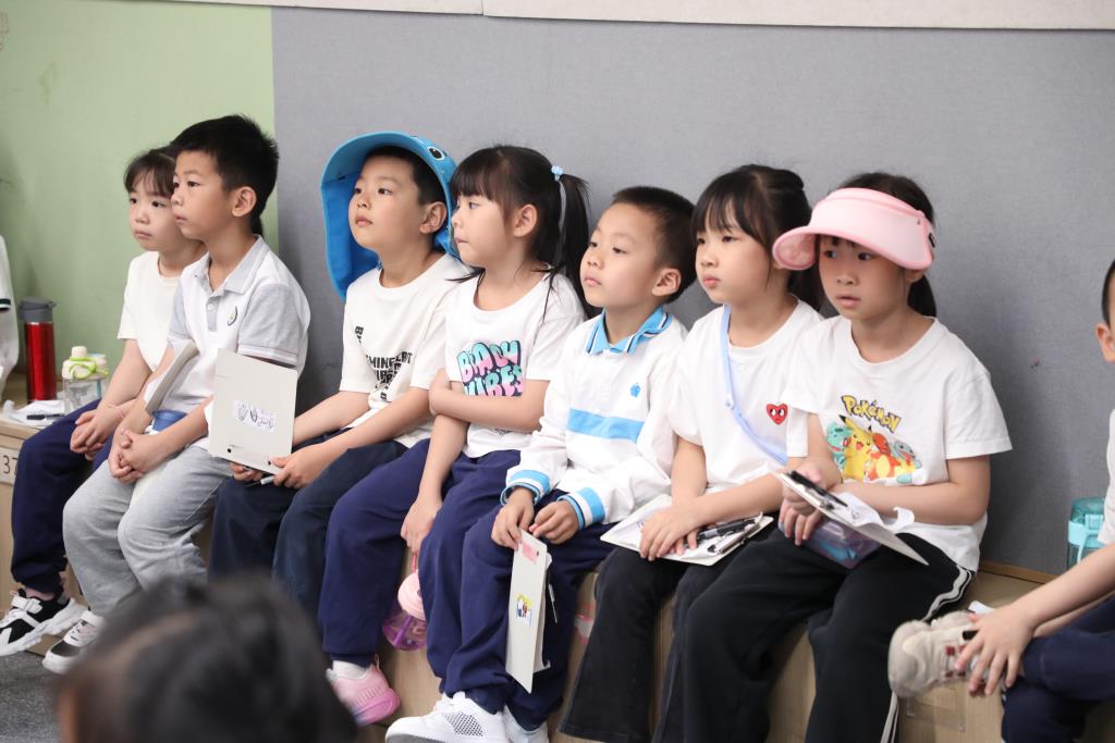 嘉宝田幼儿园小朋友探校记
