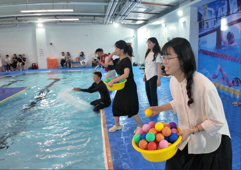 教职工水上嘉年华