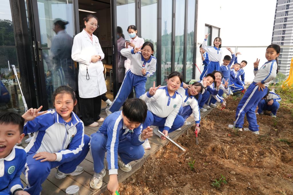 童识本草，药启未来 —— 深圳市罗湖未来学校中医药文化系列一