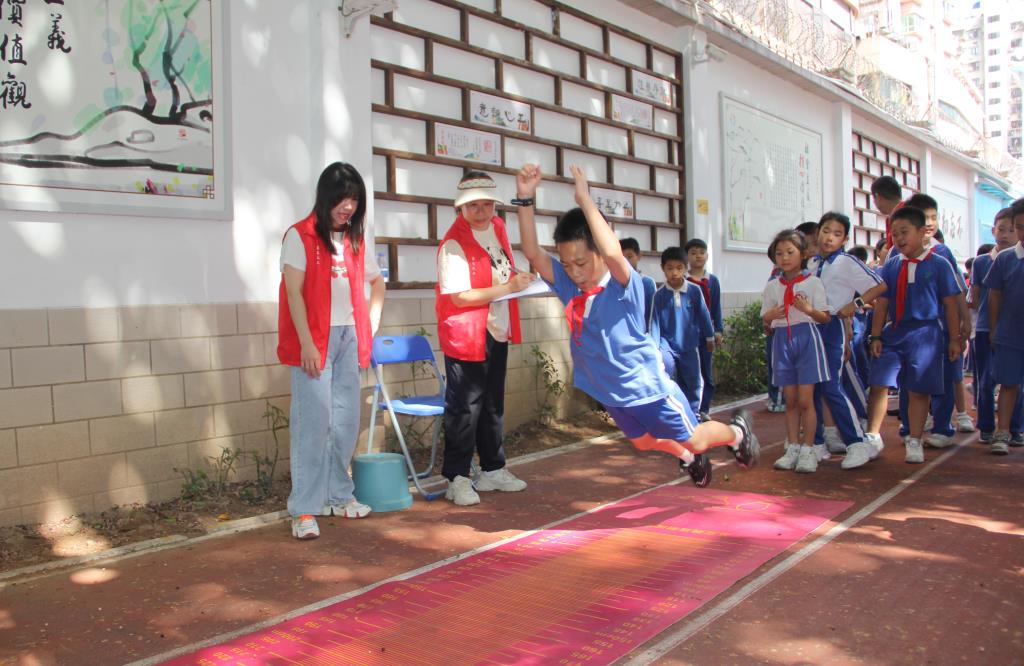 深圳市南湖小学2025年春季趣味运动会精彩纪实