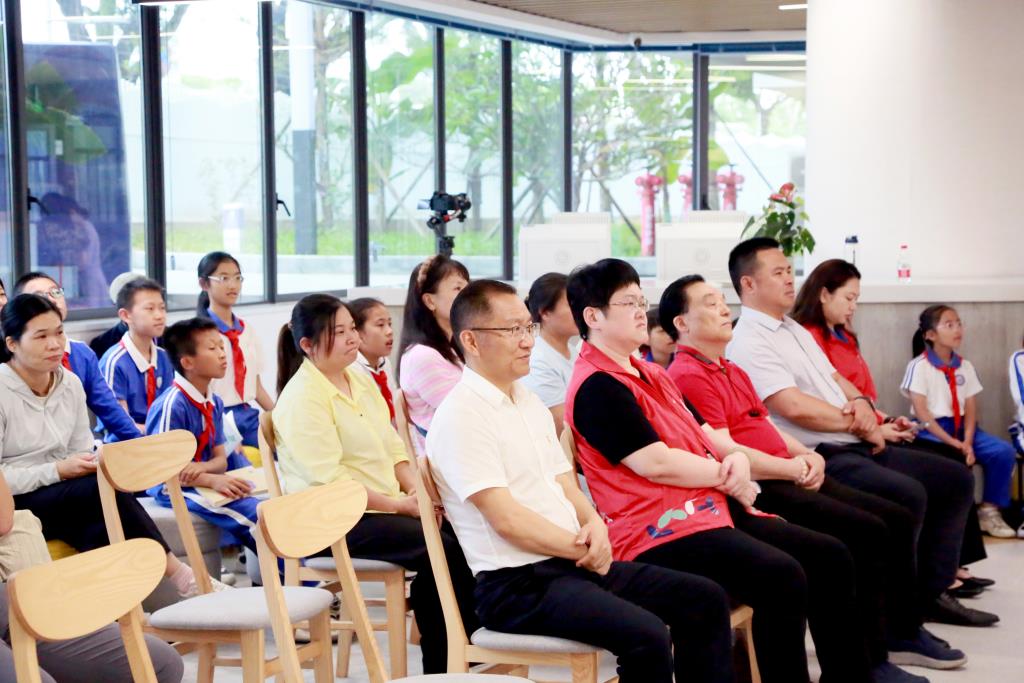 深圳市莲南教育集团安芳小学开展世界读书日系列活动