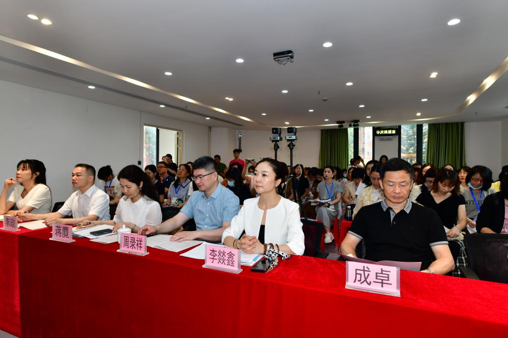 松泉实验学校成功举办广东省初中语文骨干教师能力提升专项培训