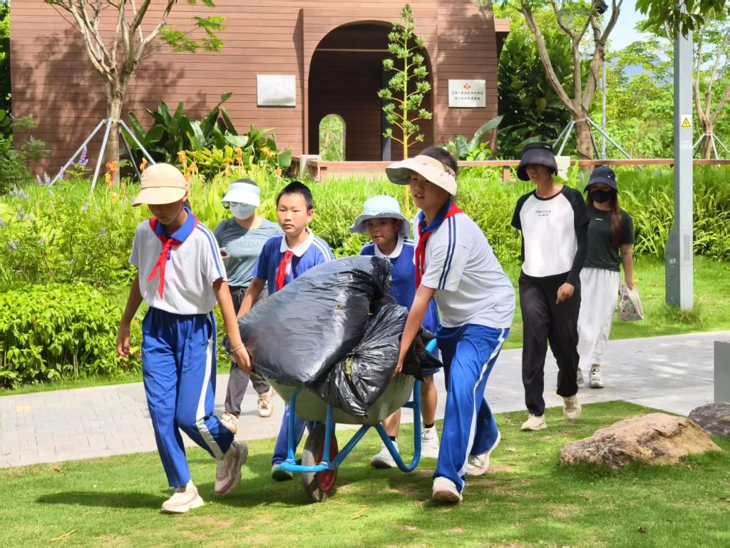 “手植春光，心育未来”校外实践课程（第2期） 暨行走的思政课
