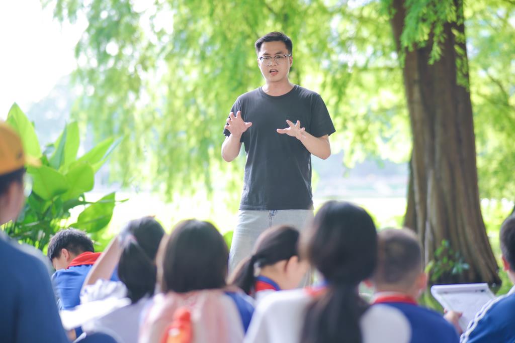 红岭小学·匠心课程 | 探秘洪湖落羽杉 跨学科研学赋能湿地生态教育​