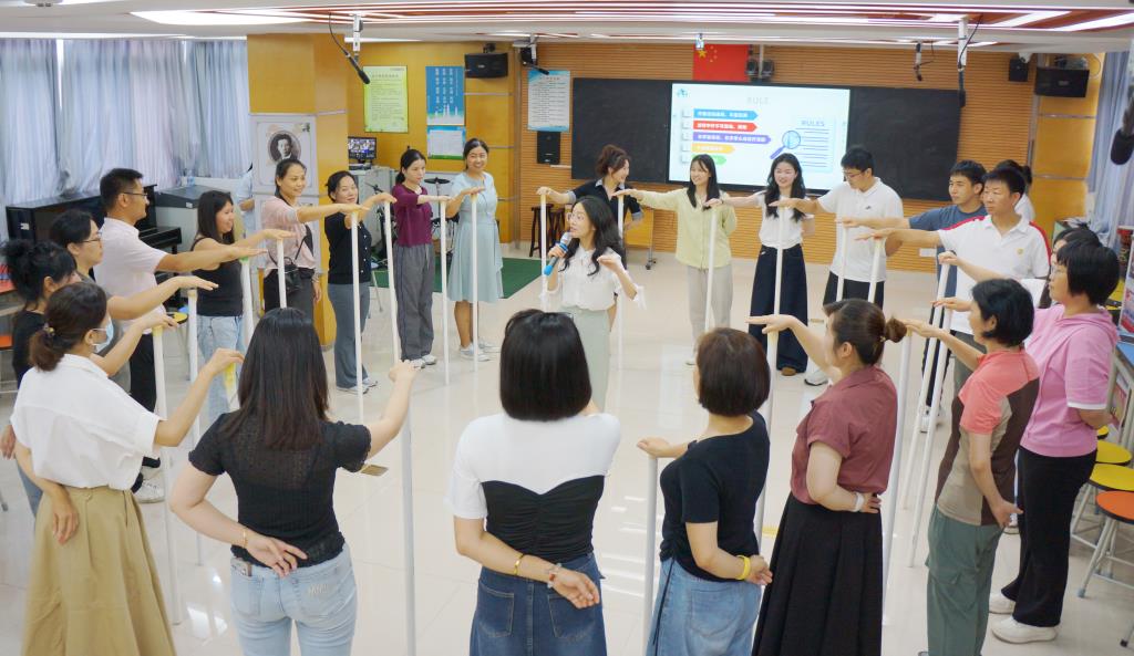 深圳市南湖小学心理健康月：亲子心理团辅活动深化家校共育新实践