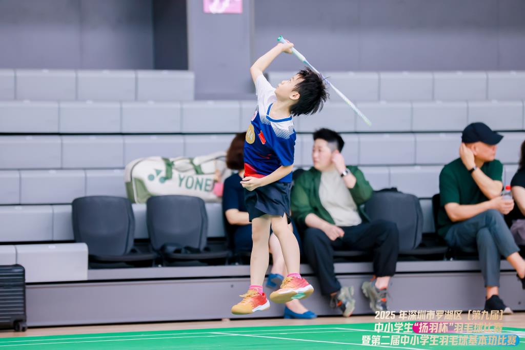 桃园小学羽毛球健儿荣获区赛团体总分第一