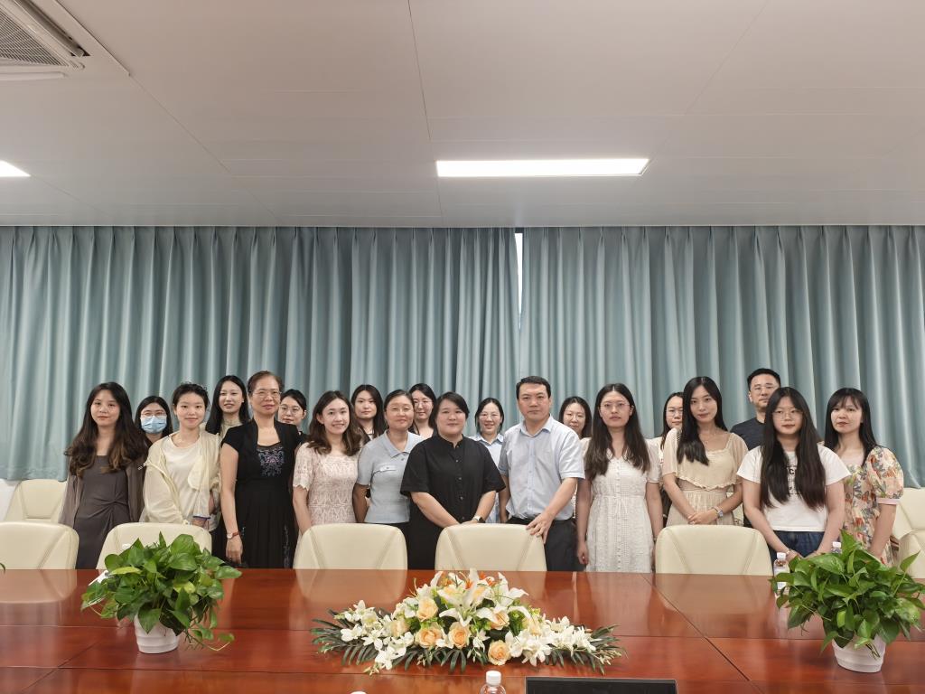 名著备考深研讨，两校交流共学习