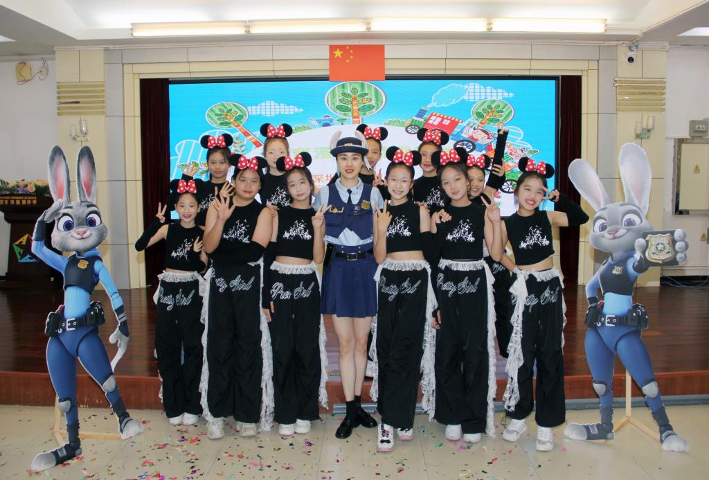 童心绘梦，美育润心 ——南湖小学“六一”艺术盛宴绽放光彩
