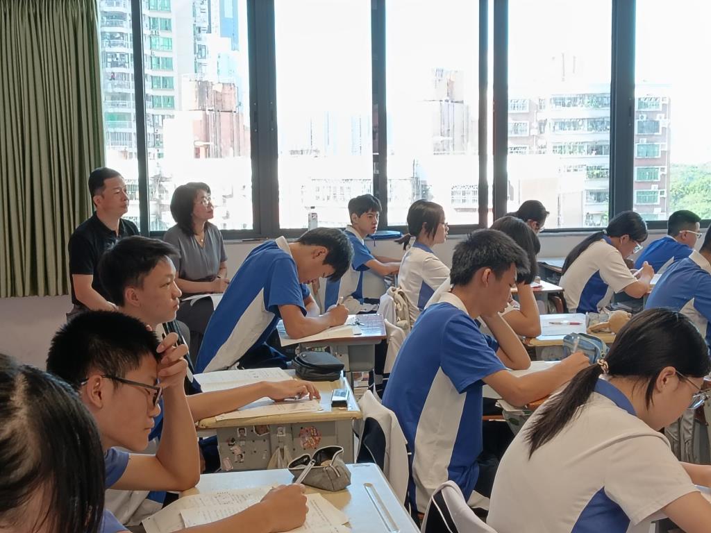 罗湖区教科院专家团队指导松泉实验学校初三中考备考