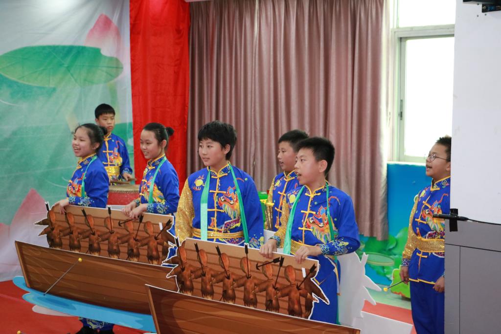 洪湖小学第三届戏剧节精彩上演