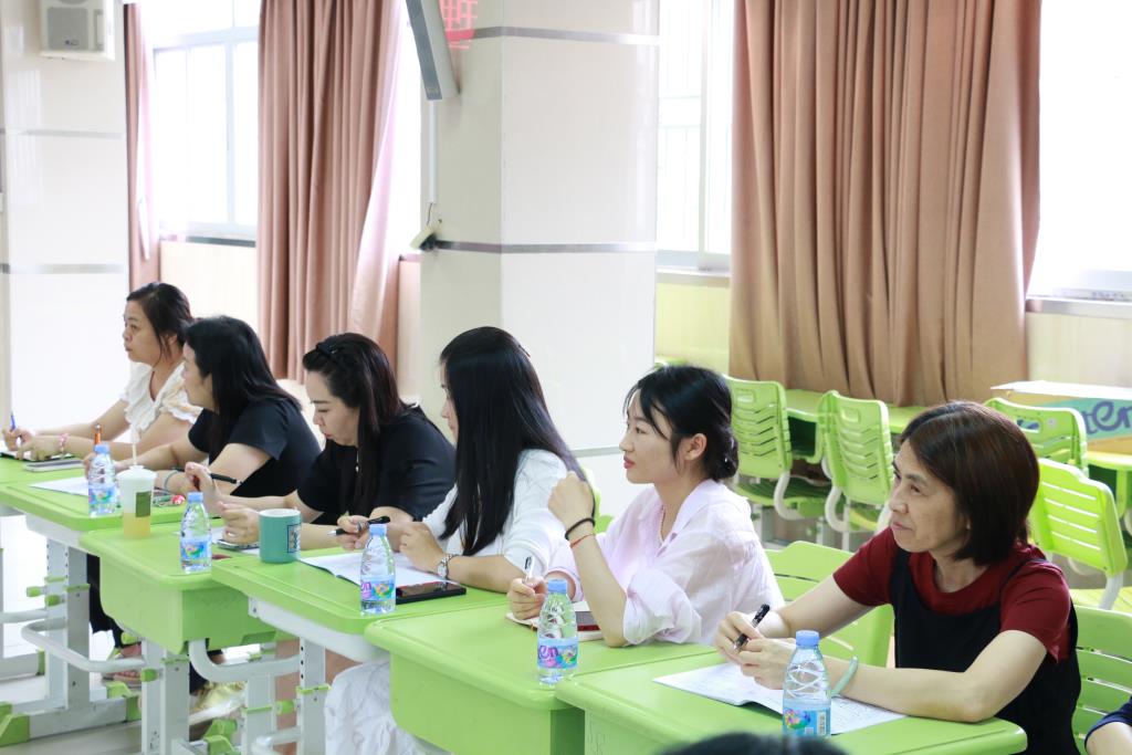 ADHD育儿专家David Daley受邀来深圳市笋岗小学