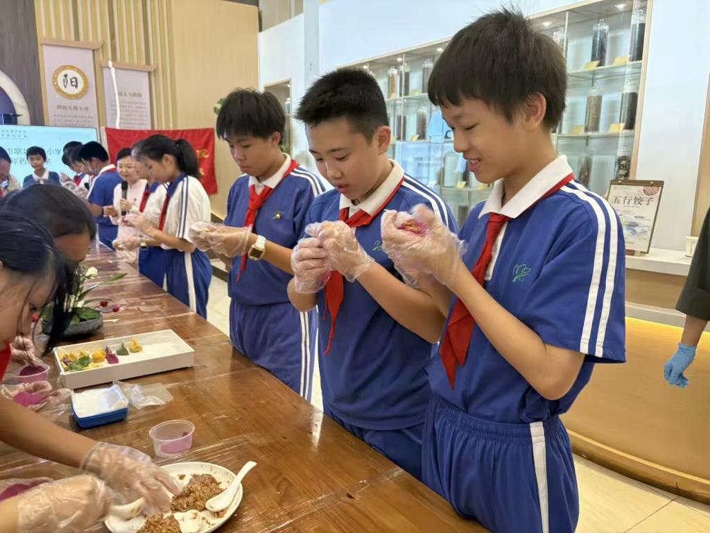 “每周半天计划”劳动研学课程暨行走的思政课第30期