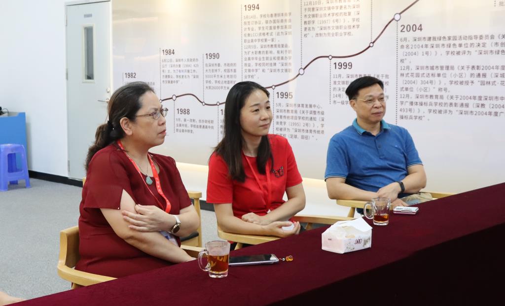 雨中的温暖BUFF！2025年深圳中考首日，翠园文锦中学硬核
