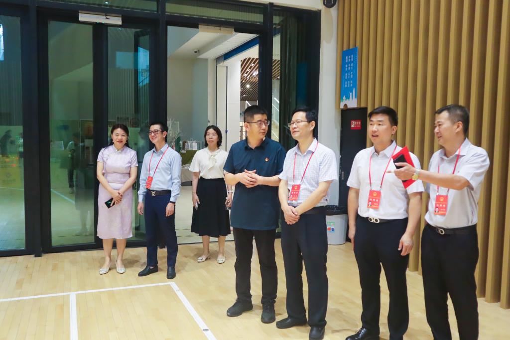 罗湖区人大代表“六一”暖心行：用关怀浇灌幼苗，以行动守护未来