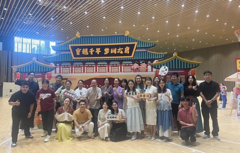 盛世唐风润童心：罗湖未来学校期末游园演绎文化传承新范式