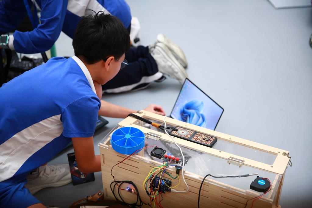 邱子涵同学比赛中
