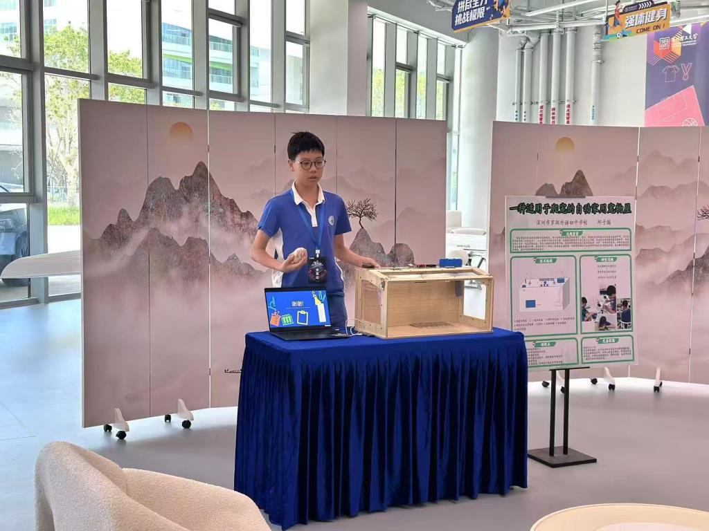 邱子涵同学答辩现场