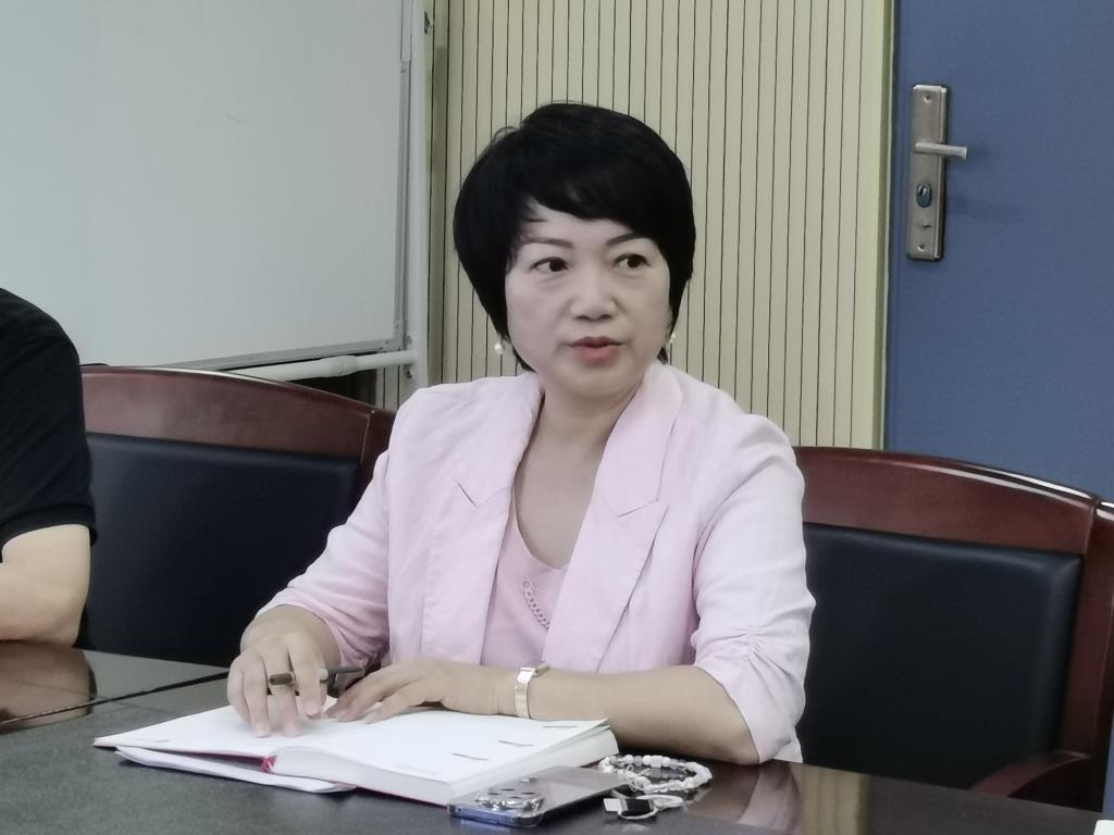 谢莉副校长