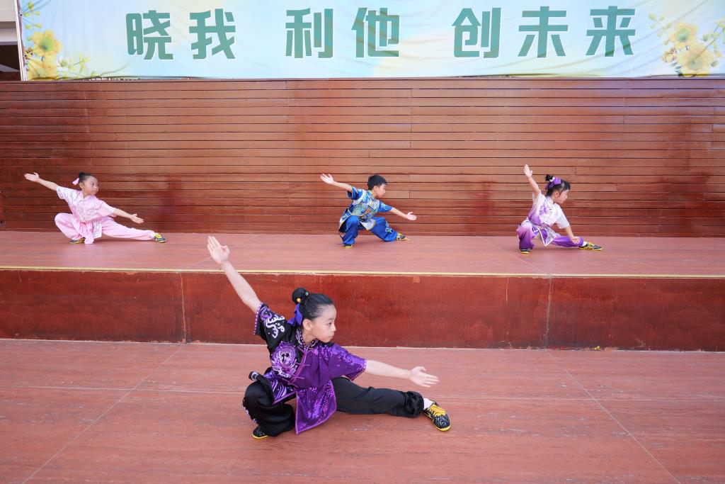 开学典礼暨书记校长思政课