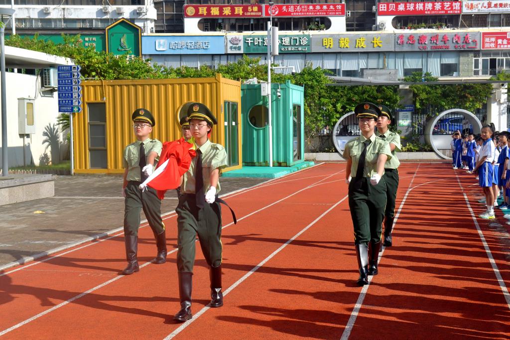 深圳市翠北实验小学第四周升旗仪式