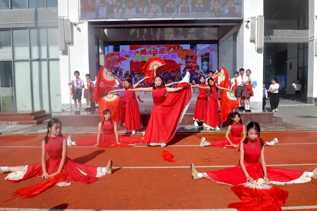 深圳市翠北实验小学第四周升旗仪式