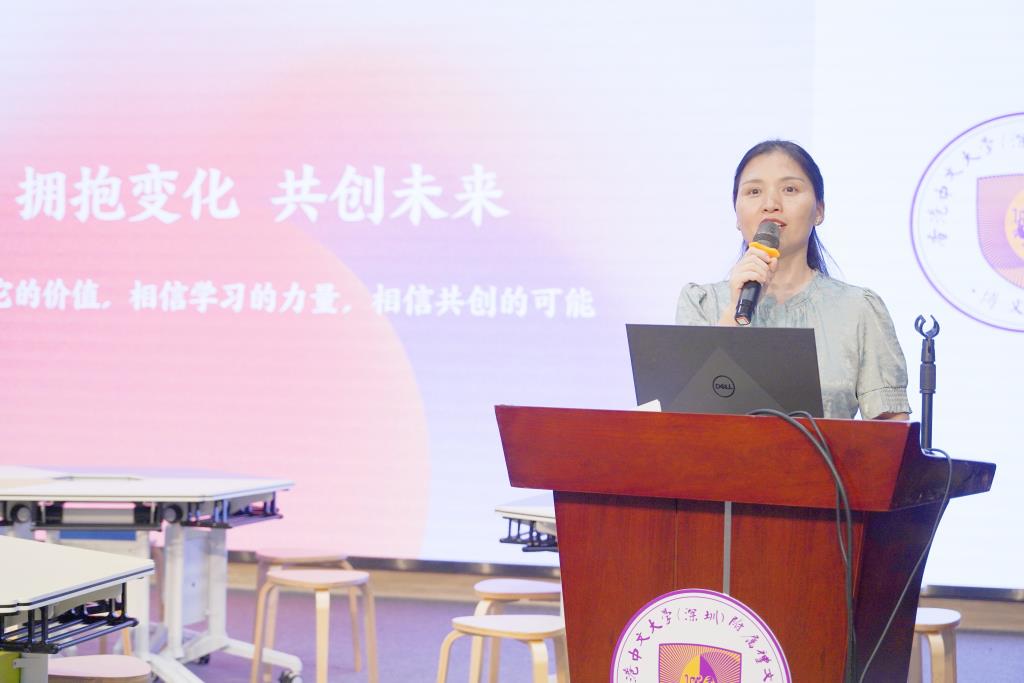 市中学美术教研员作总结