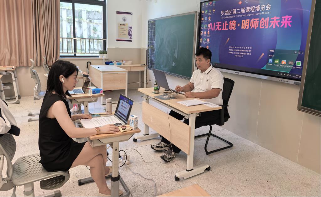 石献老师授课精彩瞬间