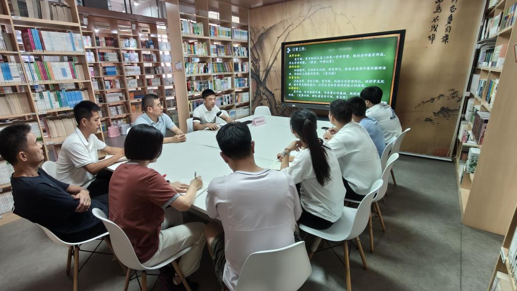 深圳市向西小学新学期体育科组会议顺利召开