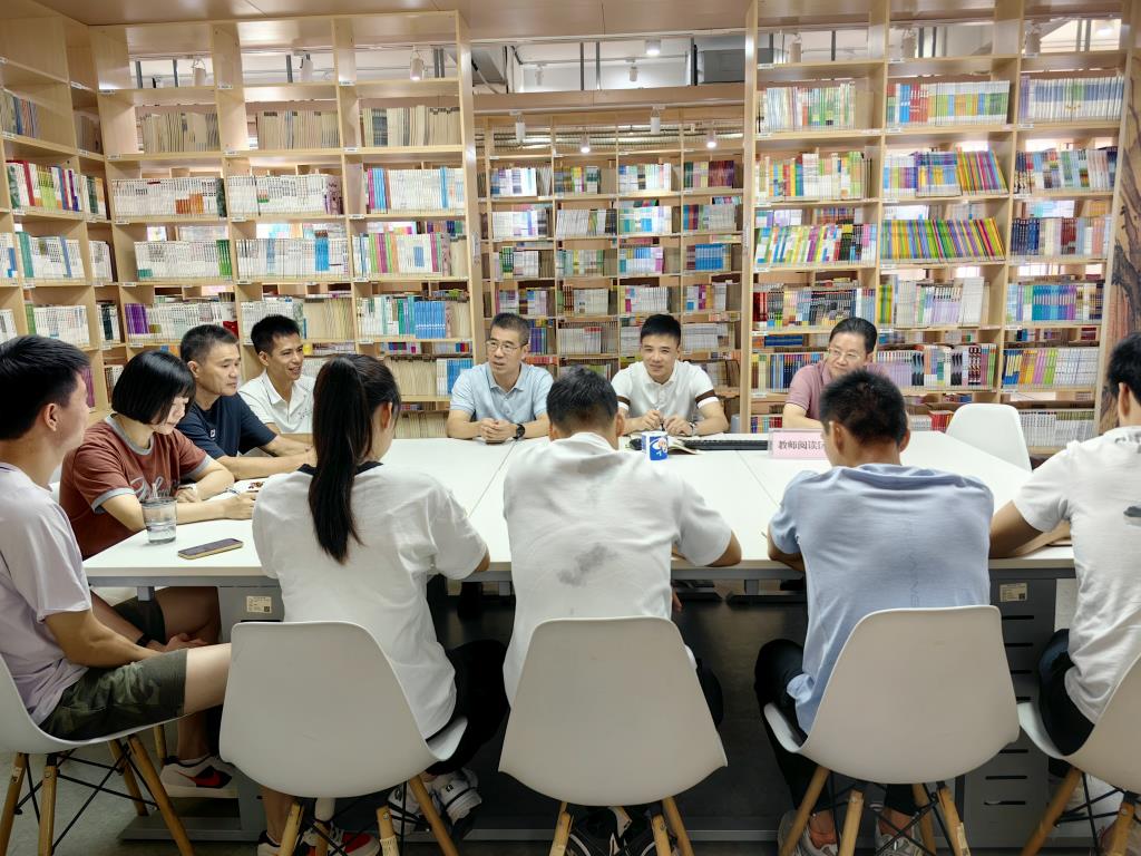 深圳市向西小学新学期体育科组会议顺利召开