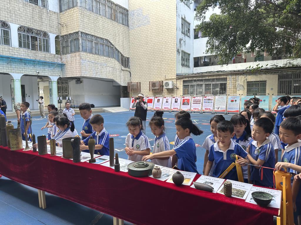 “爱我国防，筑梦新征程” 国防教育进校园活动