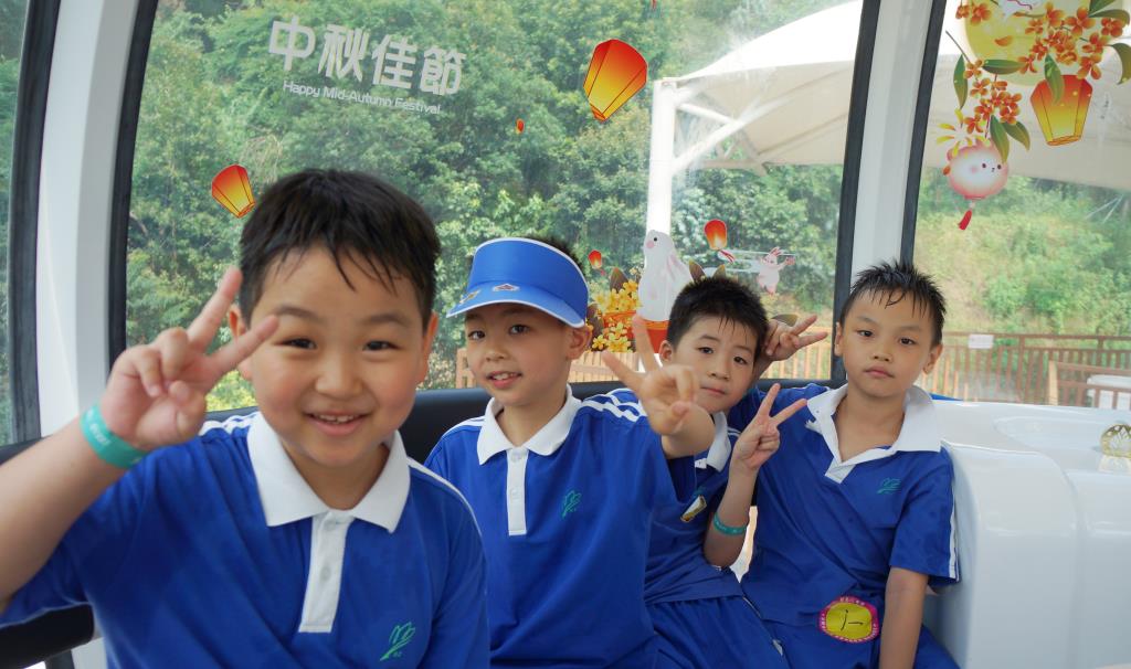南湖小学一至三年级开展秋季社会实践活动