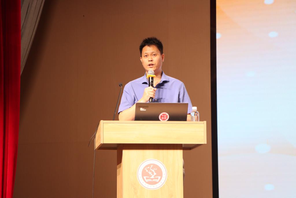 微光成炬耀红桂，同心筑梦启新程