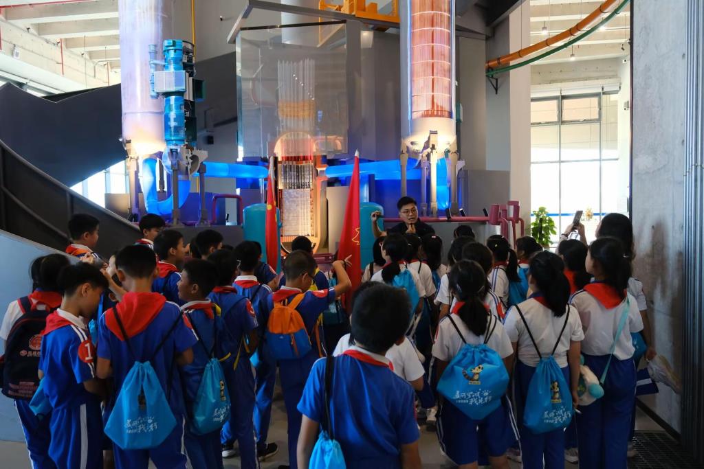 罗湖外语小学学子解锁核能密码，开启未来能源奇遇之旅1