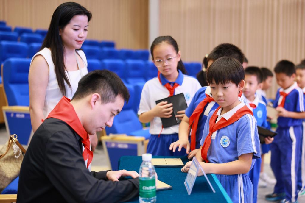 罗湖外语小学隆重协办“全民全运·同心同行”第十五届全运会围棋
