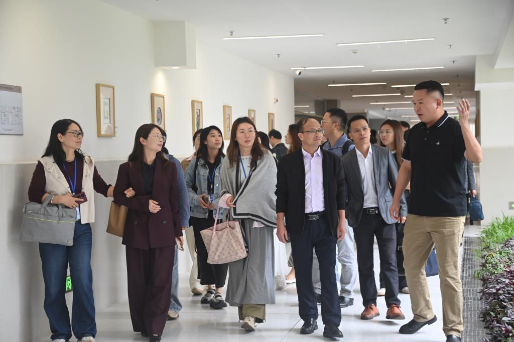 以交流促提升，以互鉴谋发展——深圳市桂园中学与珠海市、怀集县
