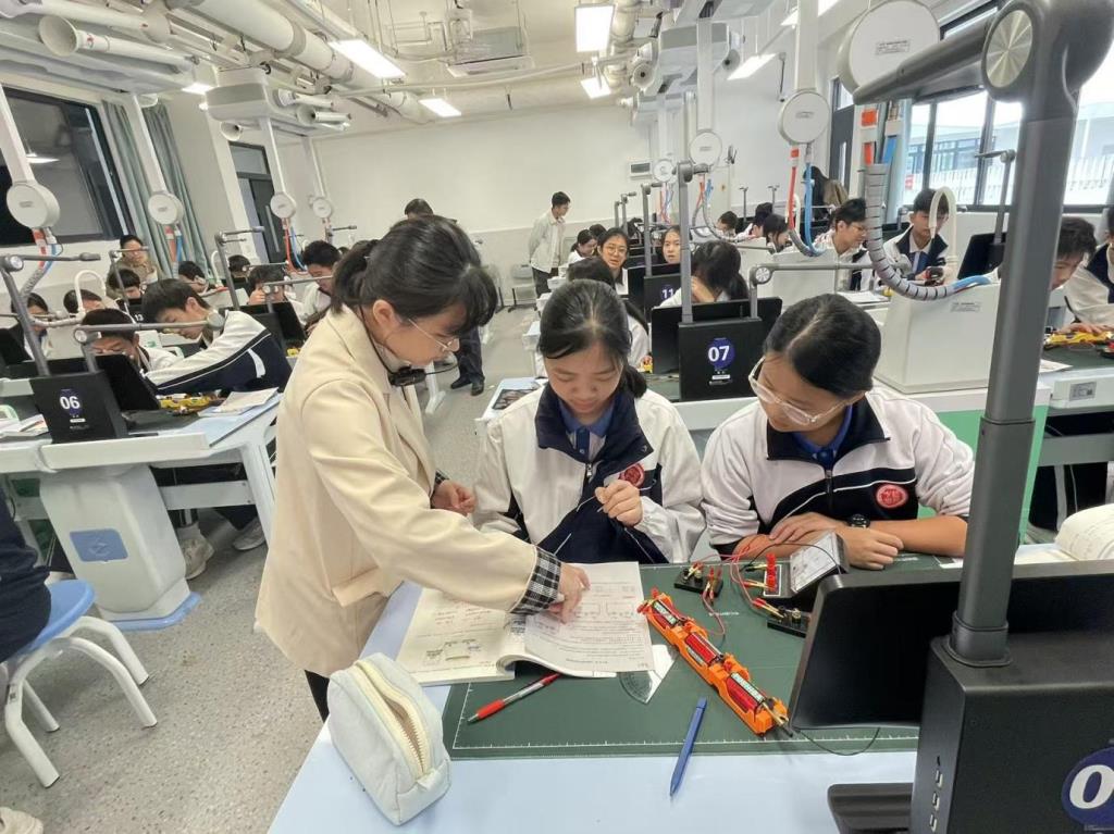 视导赋能新质课堂  拓维实践获高度肯定