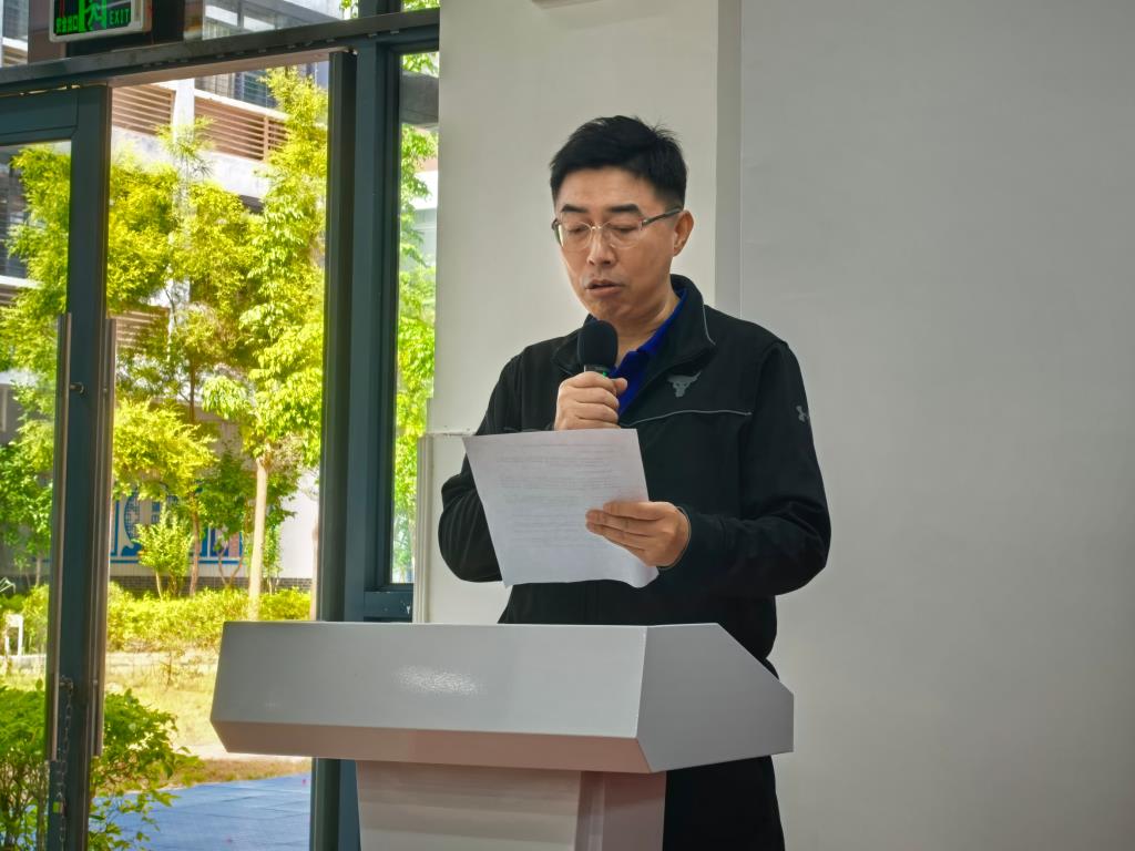 校家委会会长王震