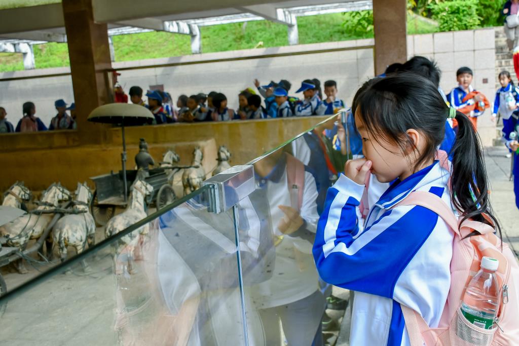 红岭小学·开心课程｜走出校门探世界，深度体验爱中华
